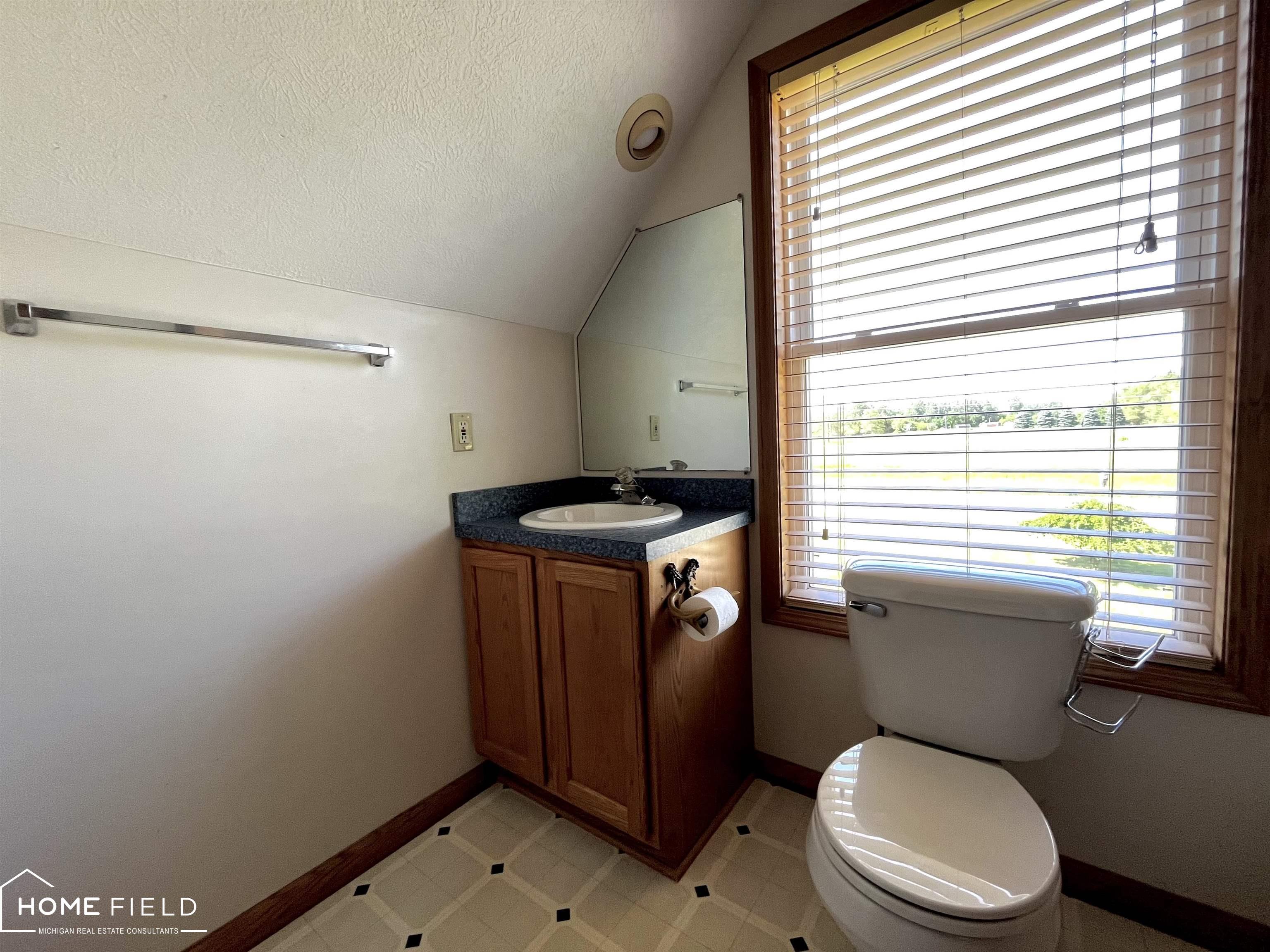 8387 Simpson Road Ovid, MI 48866 - Photo 20 of 32 50143301-4e23b55e-ef59-4b07-810c-d9c90d1c83d9.JPG