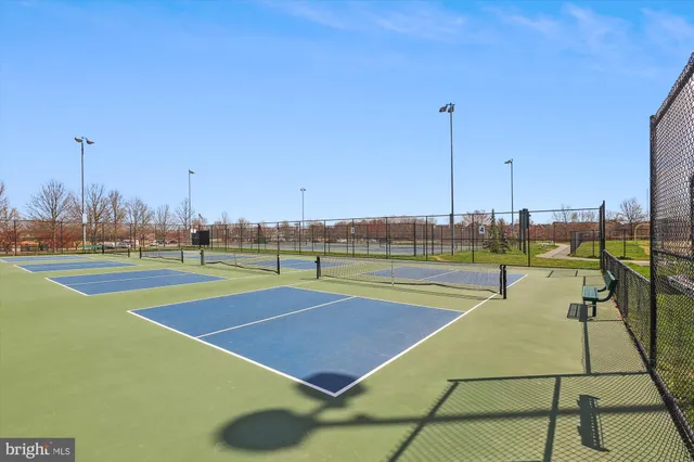 $530,000 | 327 King Farm Boulevard, Unit 309, Rockville, MD 20850