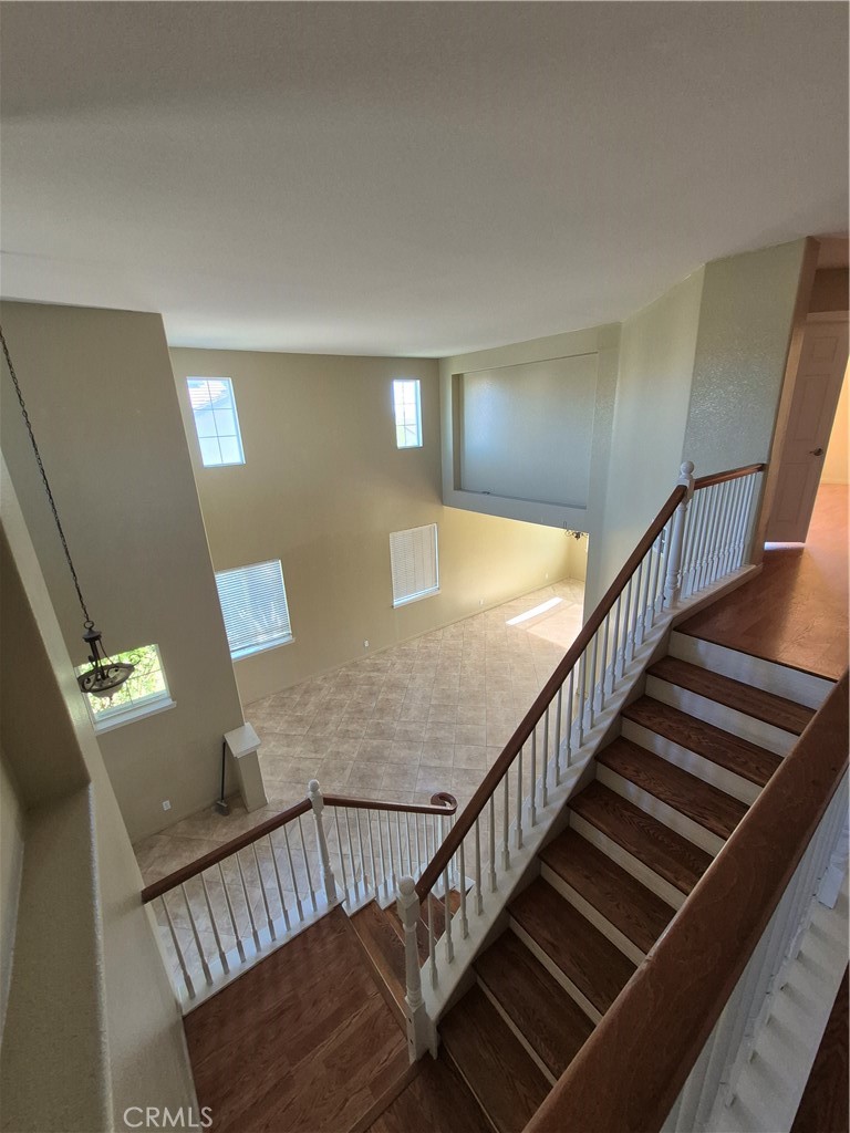 28841 Tonya Street Murrieta, CA 92563 - Photo 9 of 12 a view of entryway and hall