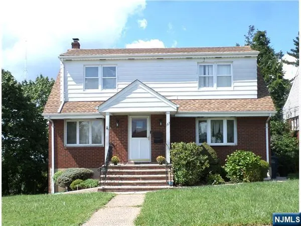 $2,400 | 157 South Prospect Avenue, Hackensack, NJ 07601