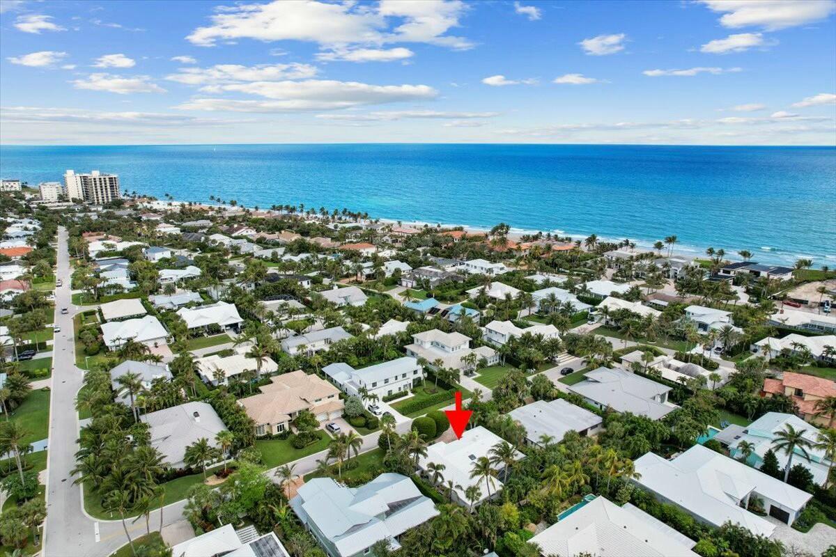 232 Cove Place Jupiter, FL 33469 - Photo 58 of 67 an aerial view of multiple house