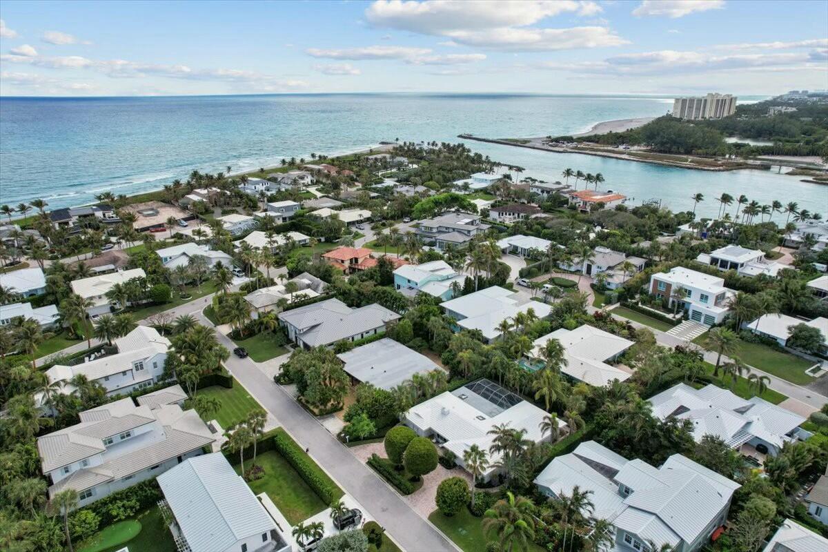 232 Cove Place Jupiter, FL 33469 - Photo 64 of 67 an aerial view of multiple house