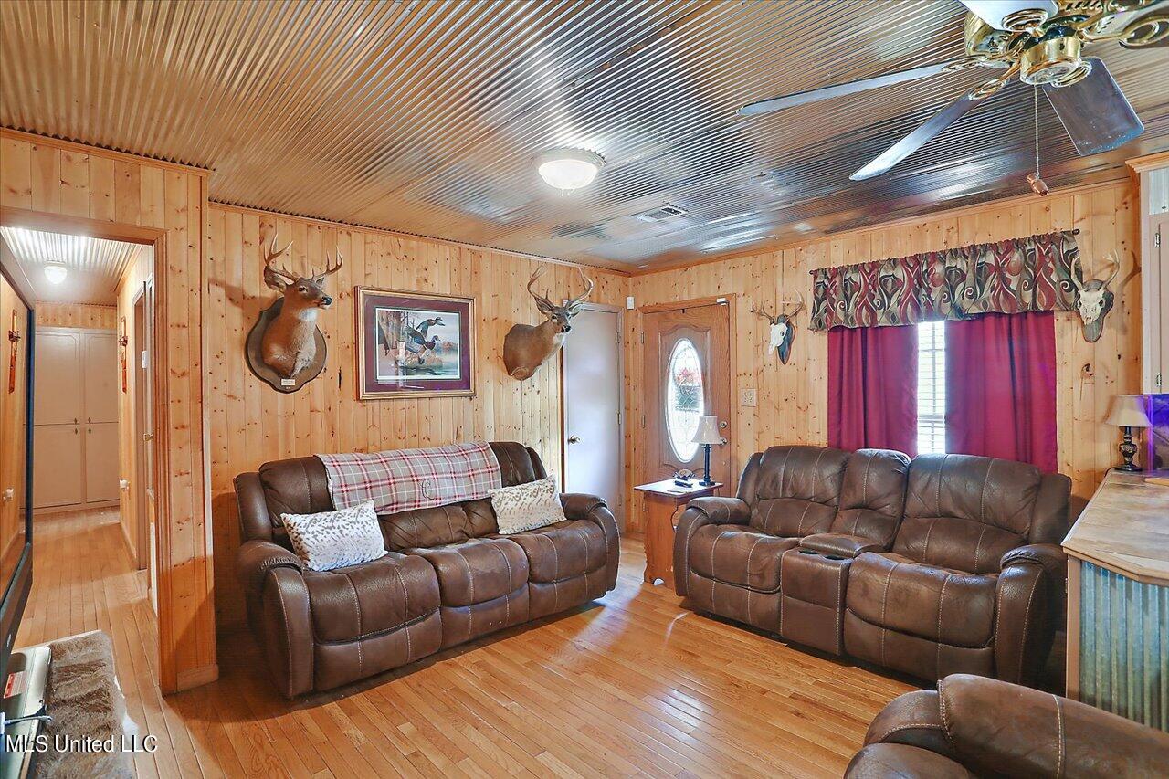 285 Harkins Road Carthage, MS 39051 - Photo 11 of 25 06-285 Harkins Rd