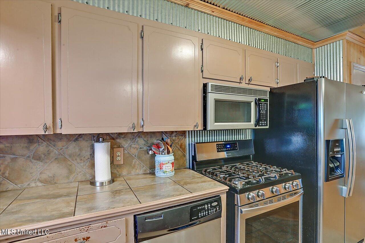 285 Harkins Road Carthage, MS 39051 - Photo 6 of 25 11-285 Harkins Rd
