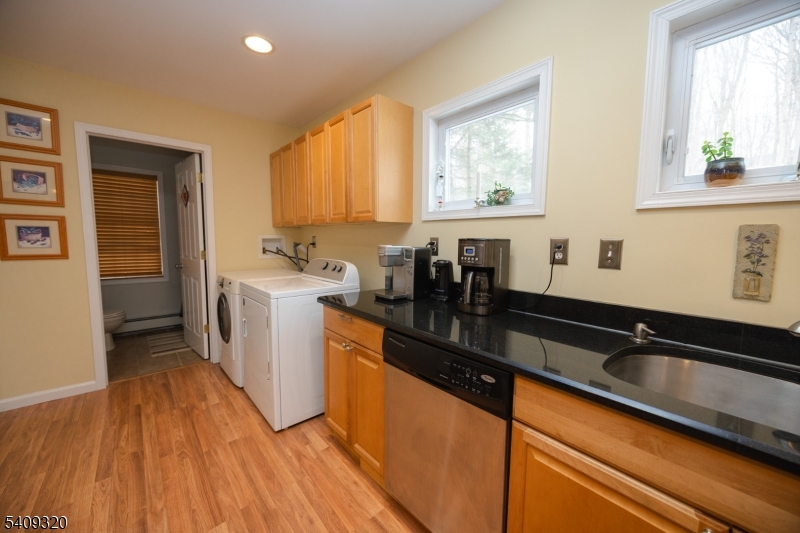 64 Hilltop Trail Sparta, NJ 07871 - Photo 17 of 41