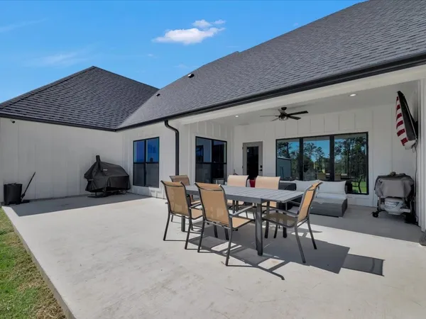 $580,000 | 387 C C Road, Diboll, TX 75941