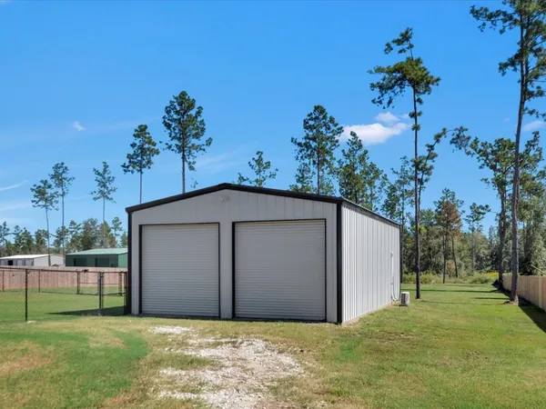 $580,000 | 387 C C Road, Diboll, TX 75941