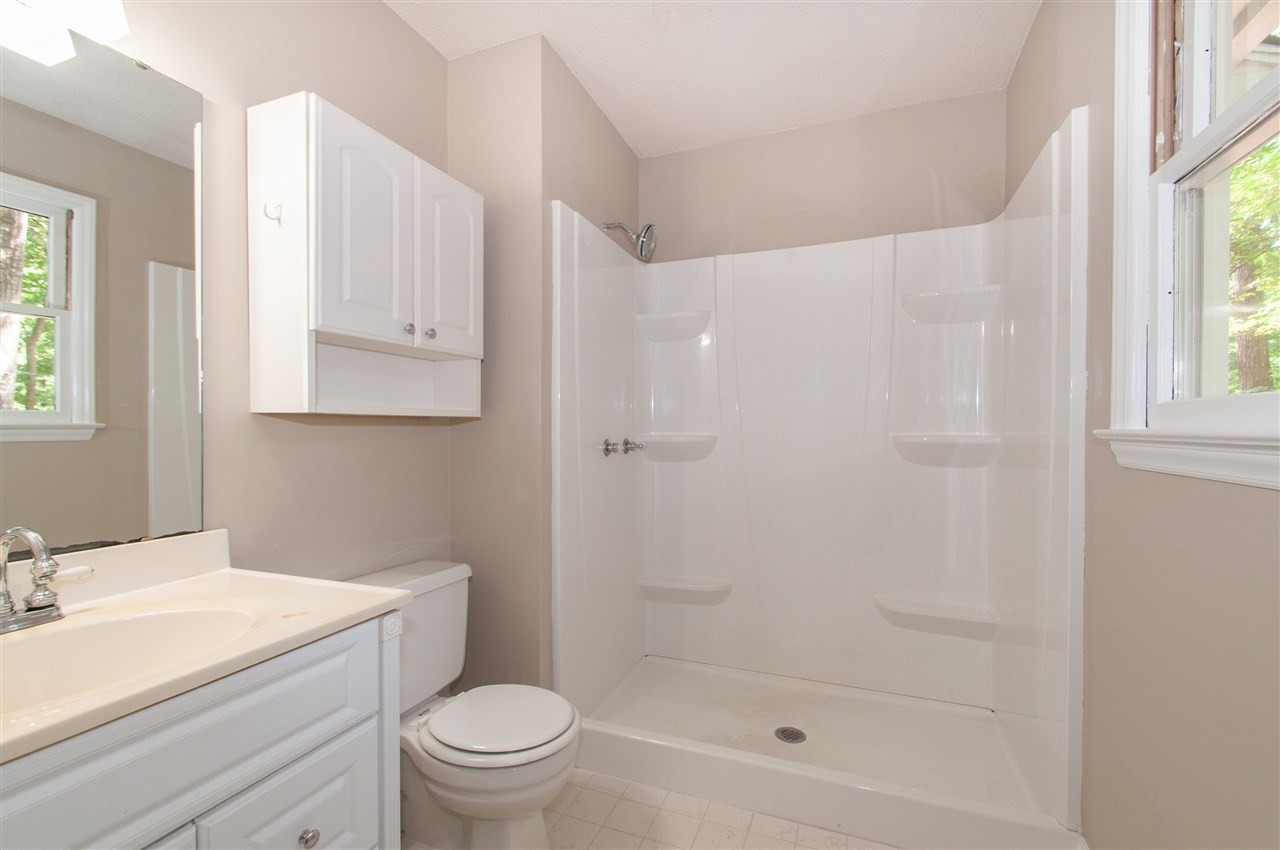7401 Thorn Ridge Road Raleigh, NC 27613 - Photo 13 of 30 Master Bath