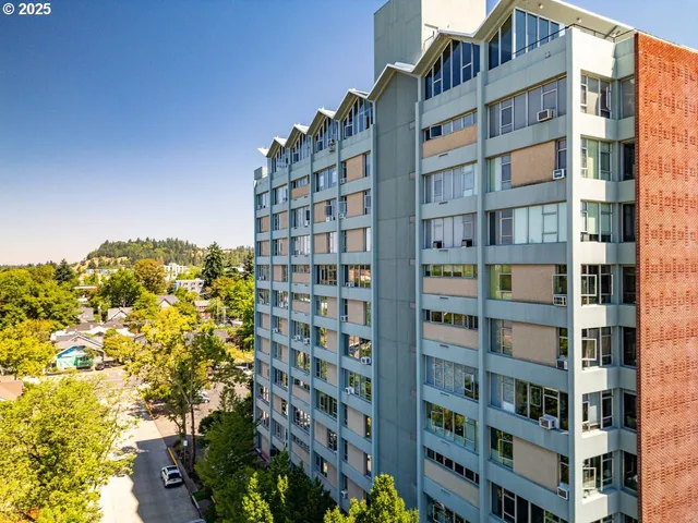 $260,000 | 1313 Lincoln Street, Unit 408, Eugene, OR 97401