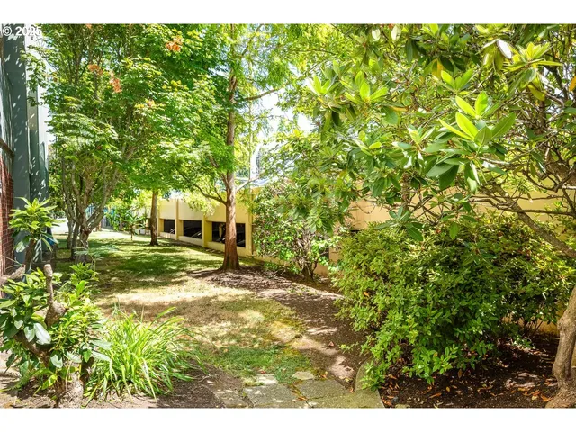 $260,000 | 1313 Lincoln Street, Unit 408, Eugene, OR 97401