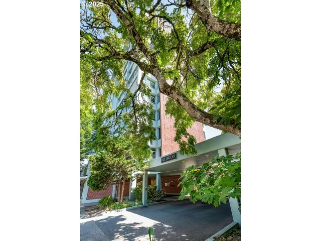 $260,000 | 1313 Lincoln Street, Unit 408, Eugene, OR 97401