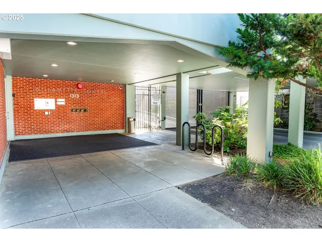 $260,000 | 1313 Lincoln Street, Unit 408, Eugene, OR 97401