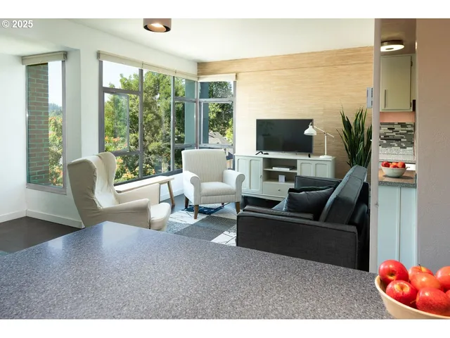 $260,000 | 1313 Lincoln Street, Unit 408, Eugene, OR 97401