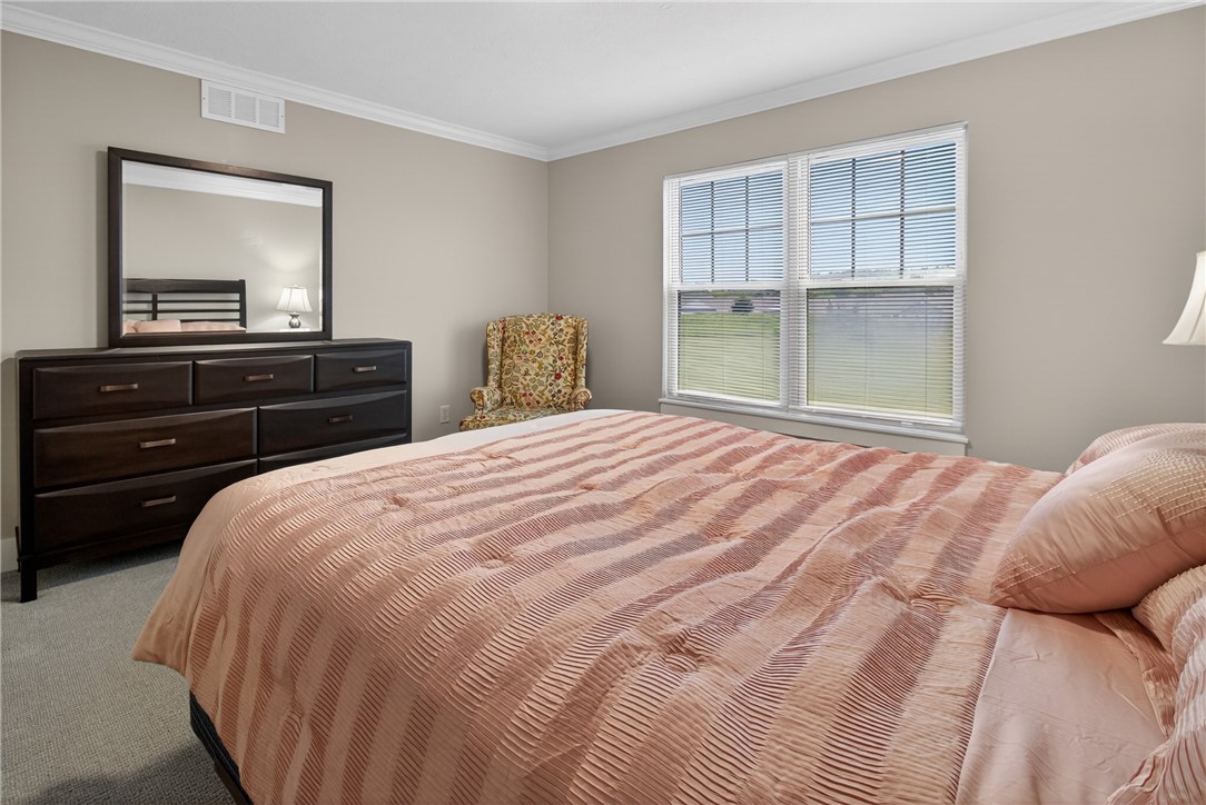 681 High Street Victor, NY 14564 - Photo 13 of 50 Primary bedroom
