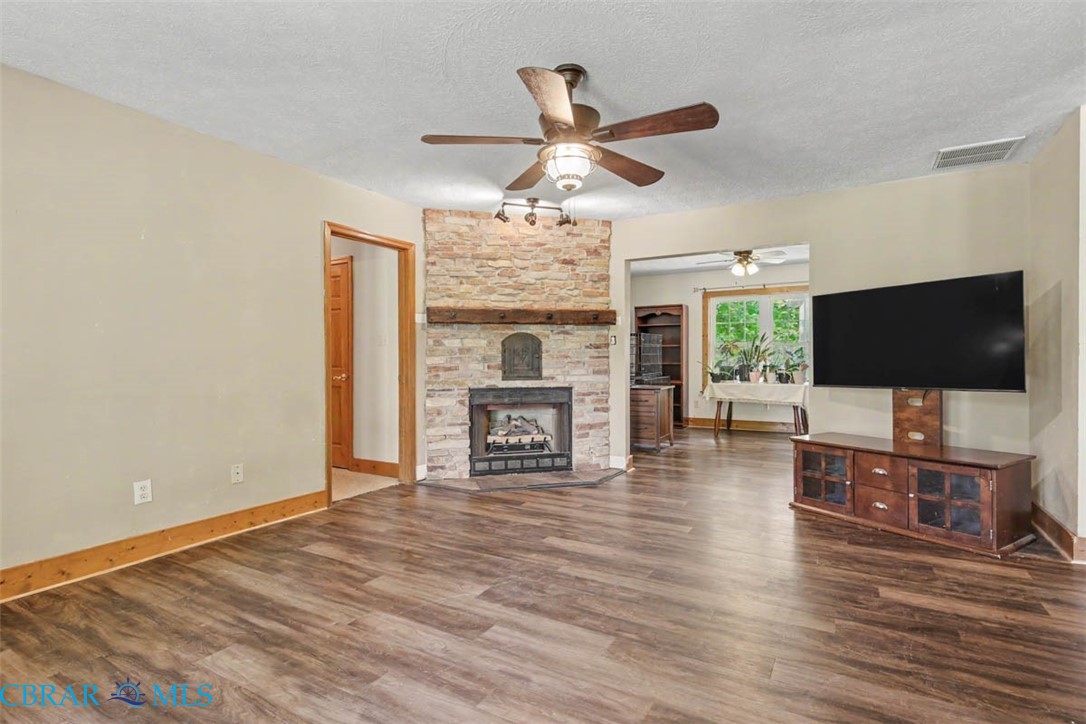 8237 Spring Hill Farm Road East Gloucester, VA 23061 - Photo 11 of 39