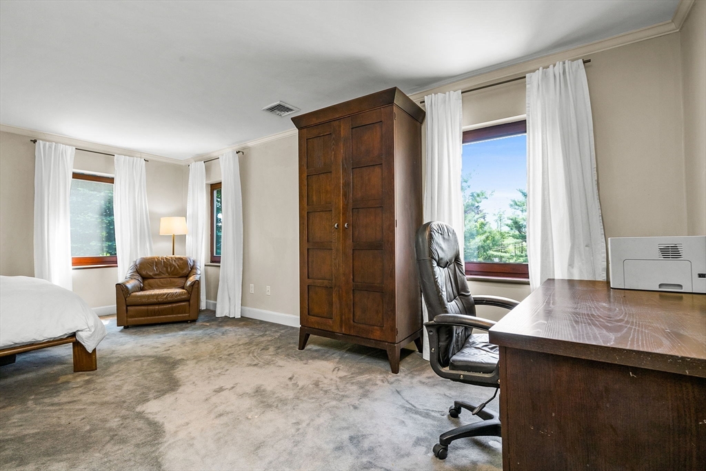 34 Lagrange Street Brookline, MA 02467 - Photo 20 of 42