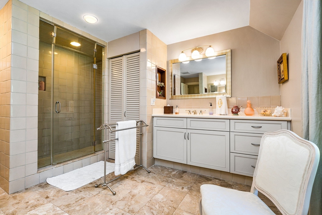 34 Lagrange Street Brookline, MA 02467 - Photo 24 of 42