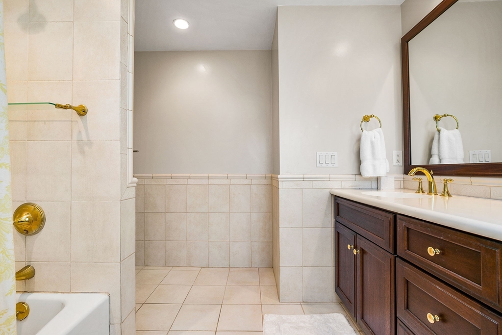 34 Lagrange Street Brookline, MA 02467 - Photo 29 of 42