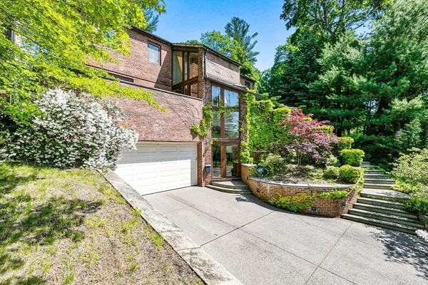 $2,849,500 | 34 Lagrange Street, Brookline, MA 02467
