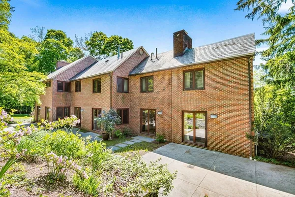 $2,849,500 | 34 Lagrange Street, Brookline, MA 02467