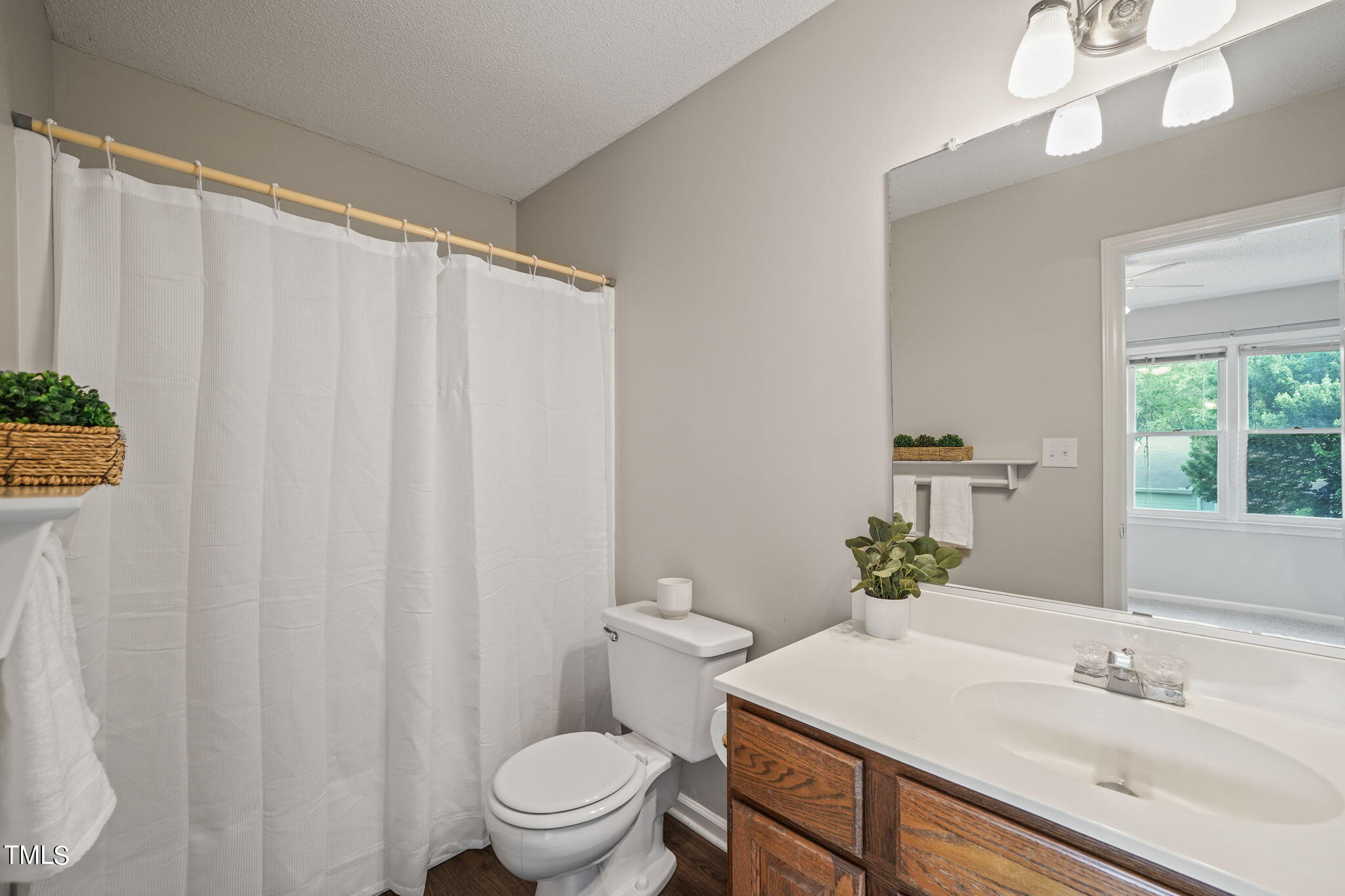 520 Oak Run Drive Raleigh, NC 27606 - Photo 22 of 26 22-web-or-mls-DSC05065