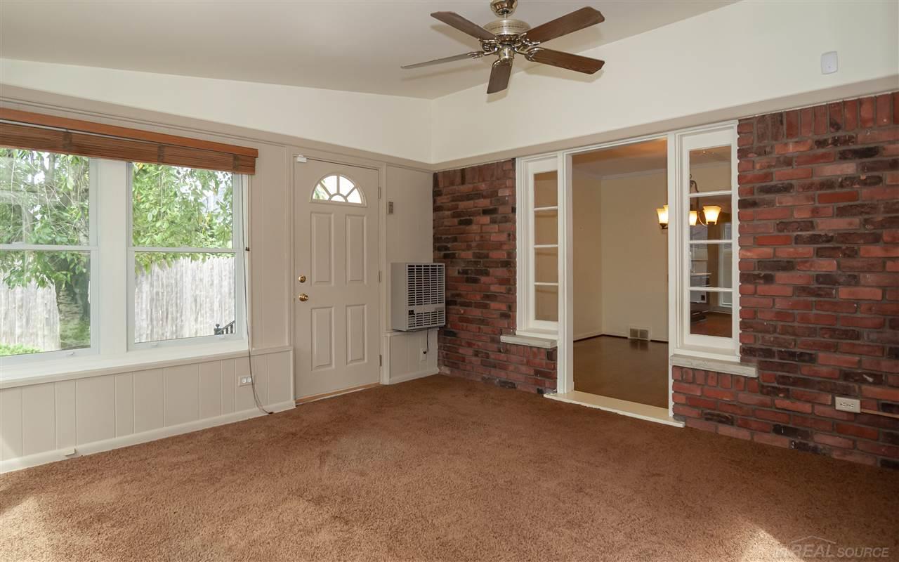 311 Lothrop Road Grosse Pointe Farms, MI 48236 - Photo 12 of 41