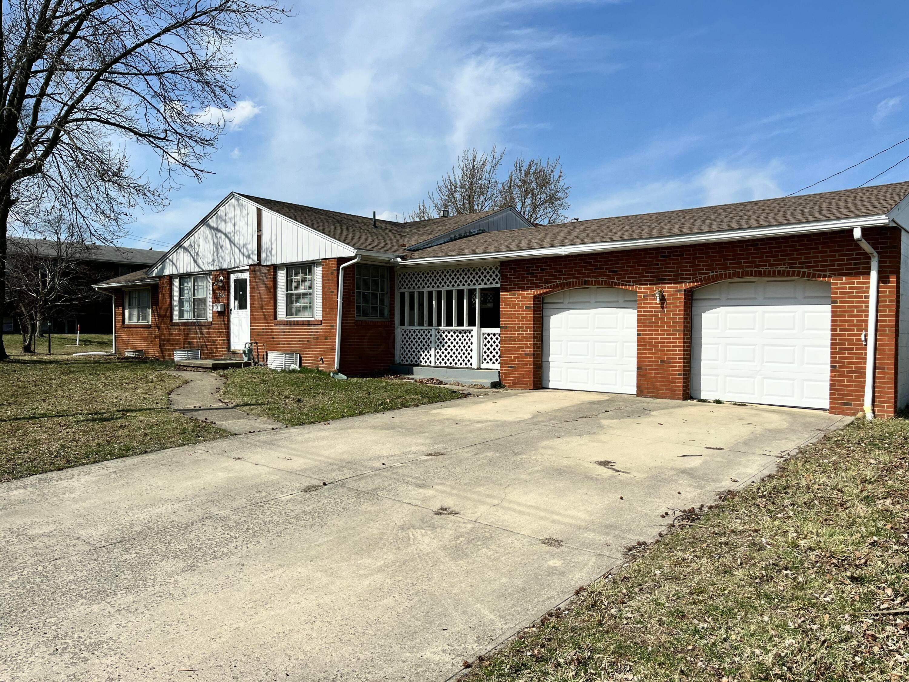 3614 Eakin Road Columbus, OH 43204 - Photo 1 of 5 Eakin Side