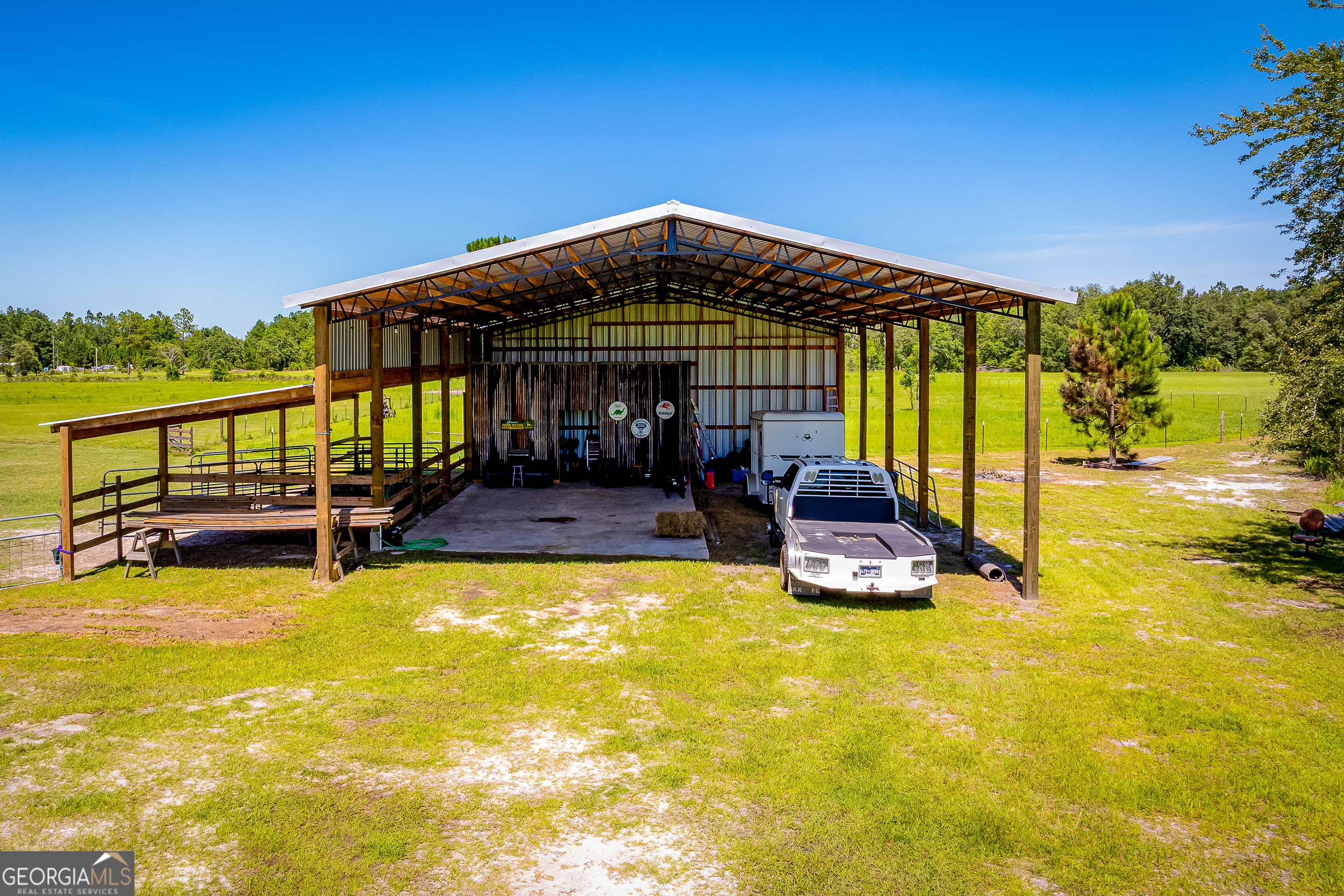 310 Farm Road St. George, GA 31562 - Photo 5 of 8