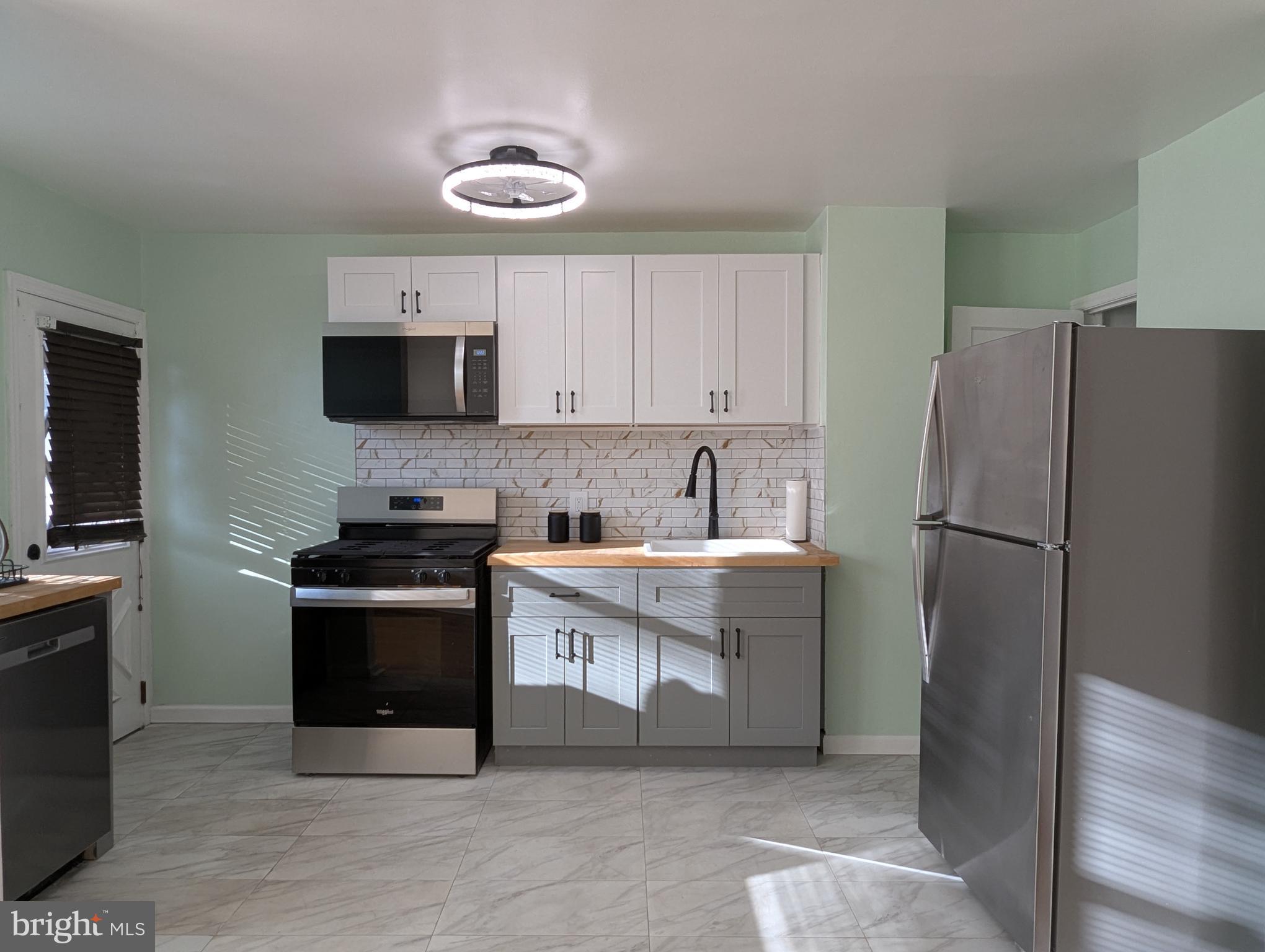 3159 West Ironside Road Camden, NJ 08104 - Photo 7 of 21