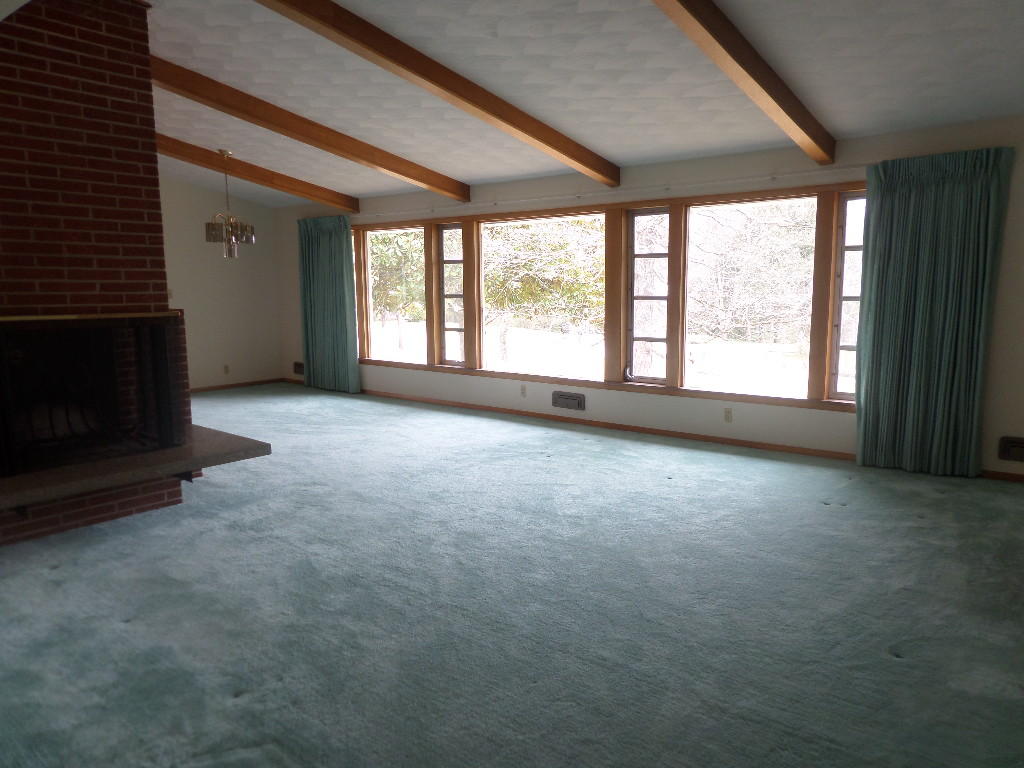 107 Colby Road Oak Ridge, TN 37830 - Photo 14 of 30 Living/Dining Room