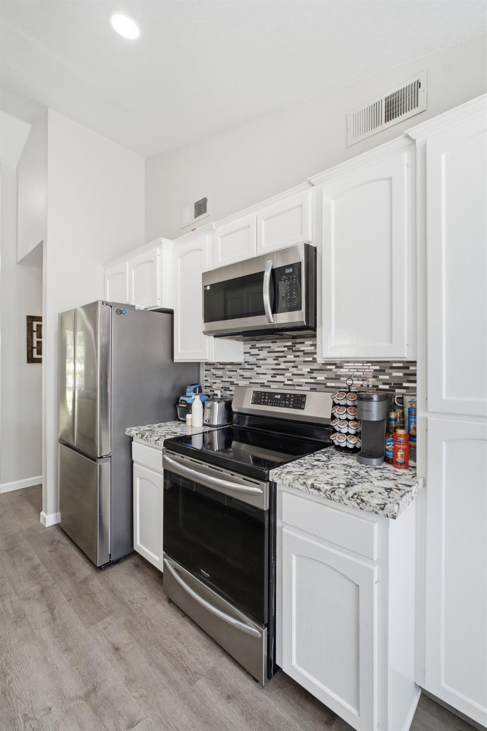 351 West Stanley Avenue Reedley, CA 93654 - Photo 18 of 42 Gallery Image 18