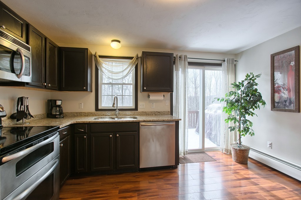 47 Castle Road Fitchburg, MA 01420 - Photo 3 of 23 Gallery Image 3