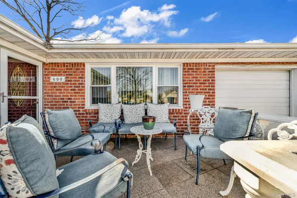 $799,000 | 600 Astor Street, Elmont, NY 11003