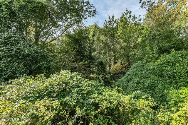 $499,999 | 60 Falmouth Court, Red Bank, NJ 07701