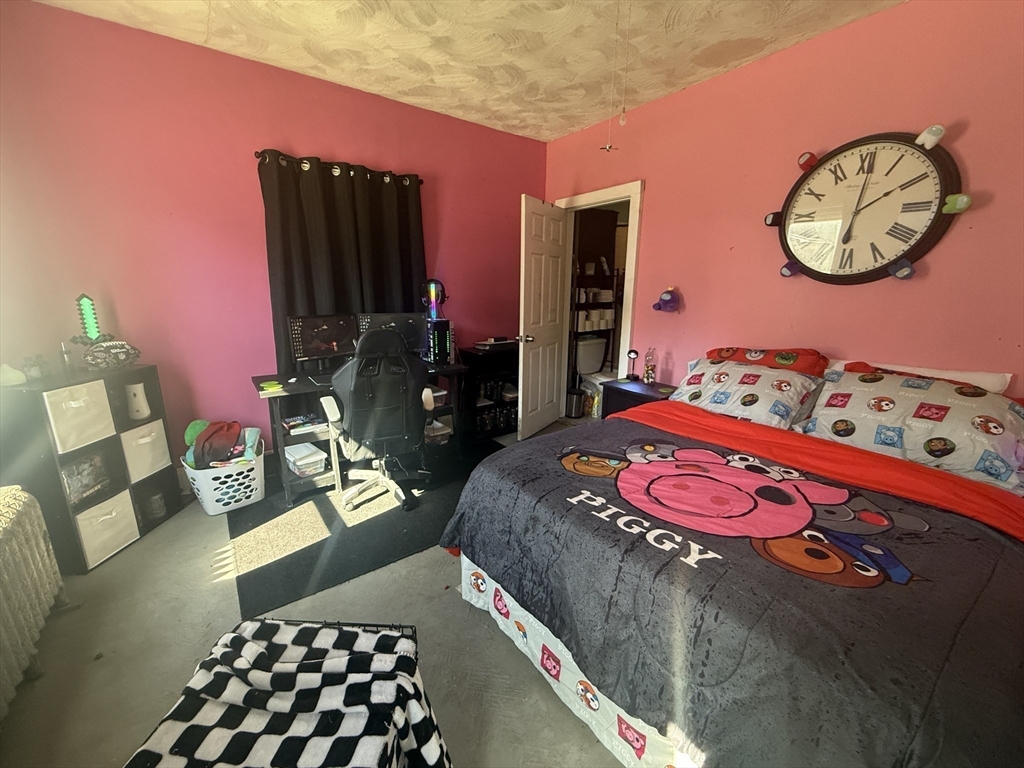 33 Adam Street Pittsfield, MA 01201 - Photo 15 of 29