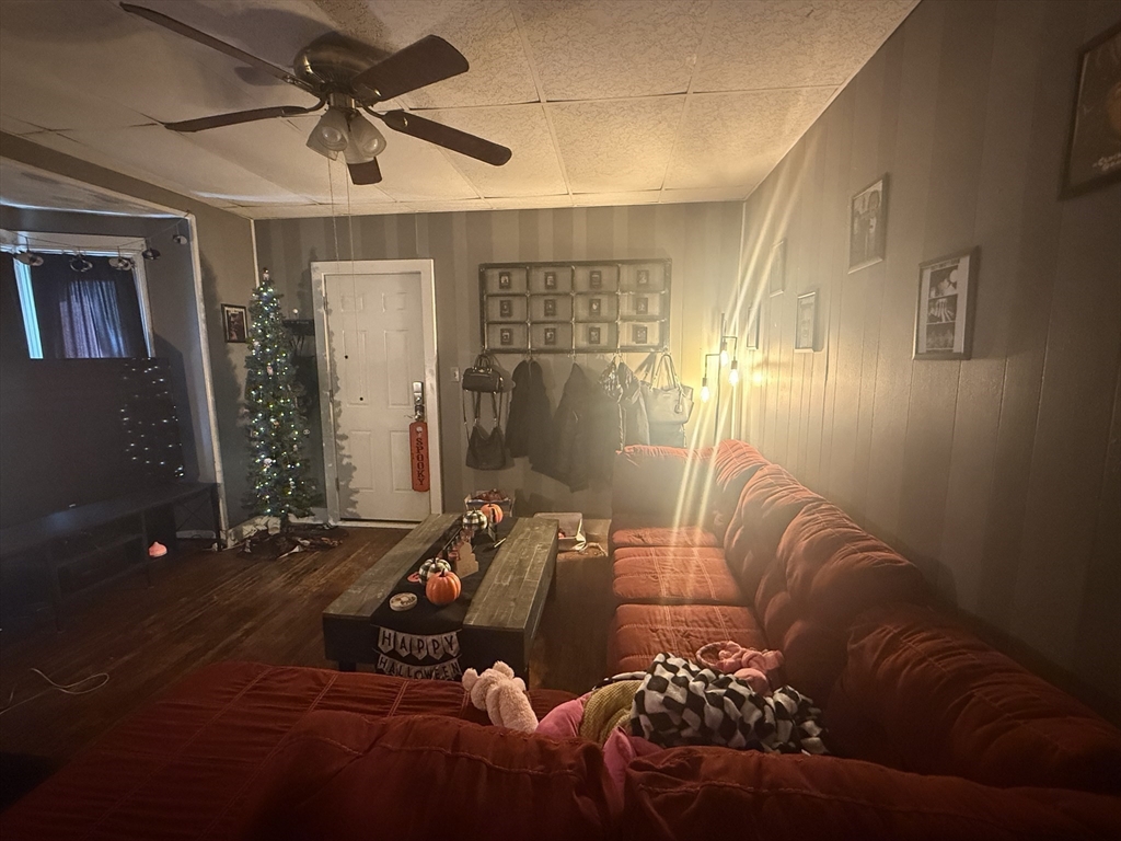 33 Adam Street Pittsfield, MA 01201 - Photo 6 of 29