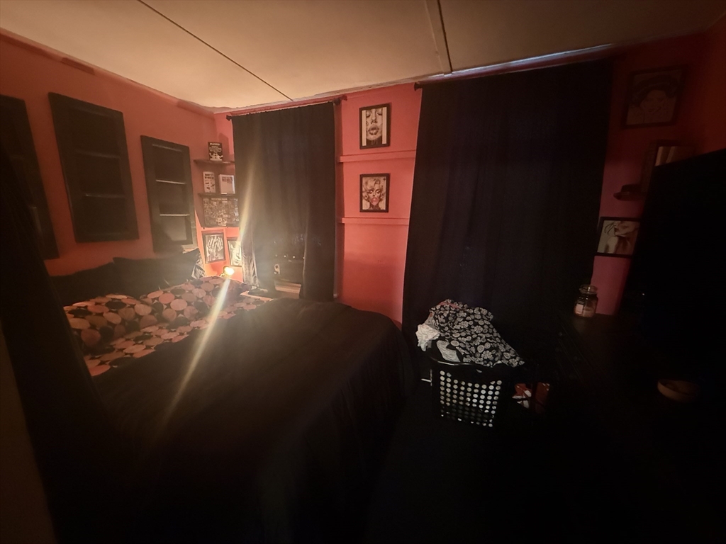 33 Adam Street Pittsfield, MA 01201 - Photo 10 of 29