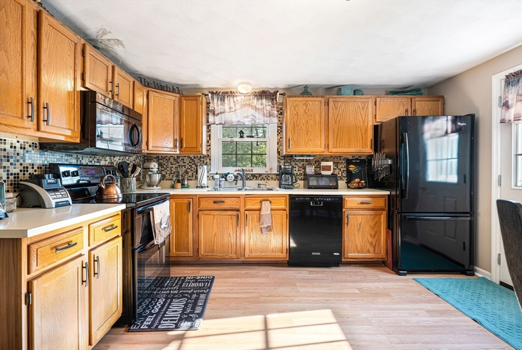 14 Lynbrook Road Methuen, MA 01844 - Photo 10 of 32 Gallery Image 10