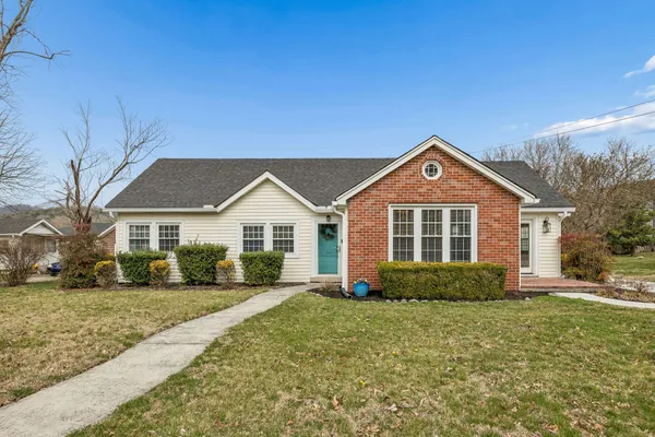 $379,900 | 225 Jackson Avenue, Carthage, TN 37030