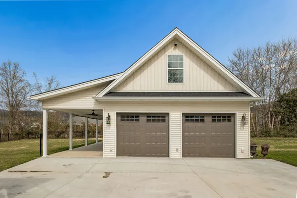 $379,900 | 225 Jackson Avenue, Carthage, TN 37030