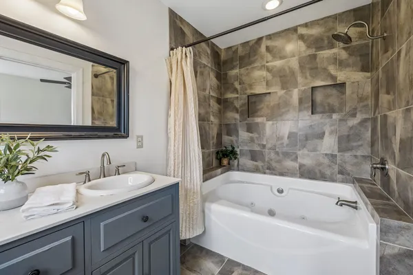 $379,900 | 225 Jackson Avenue, Carthage, TN 37030