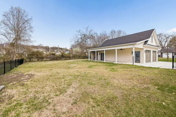 $379,900 | 225 Jackson Avenue, Carthage, TN 37030