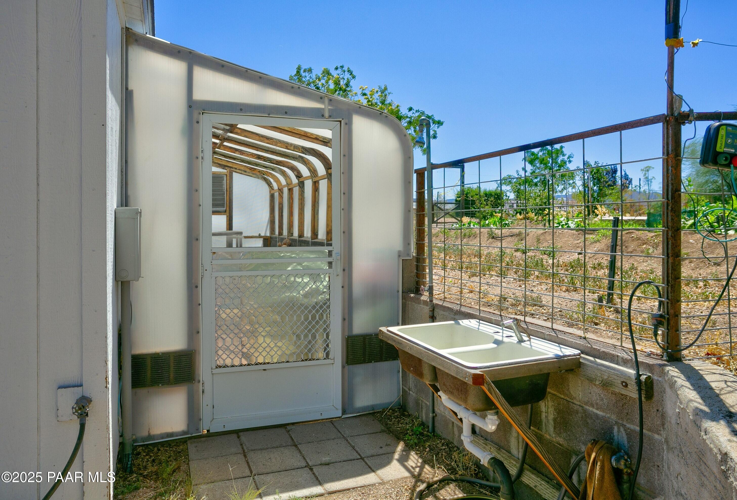 11800 West Faded Whistle Road Prescott, AZ 86305 - Photo 47 of 65 Greenhouse