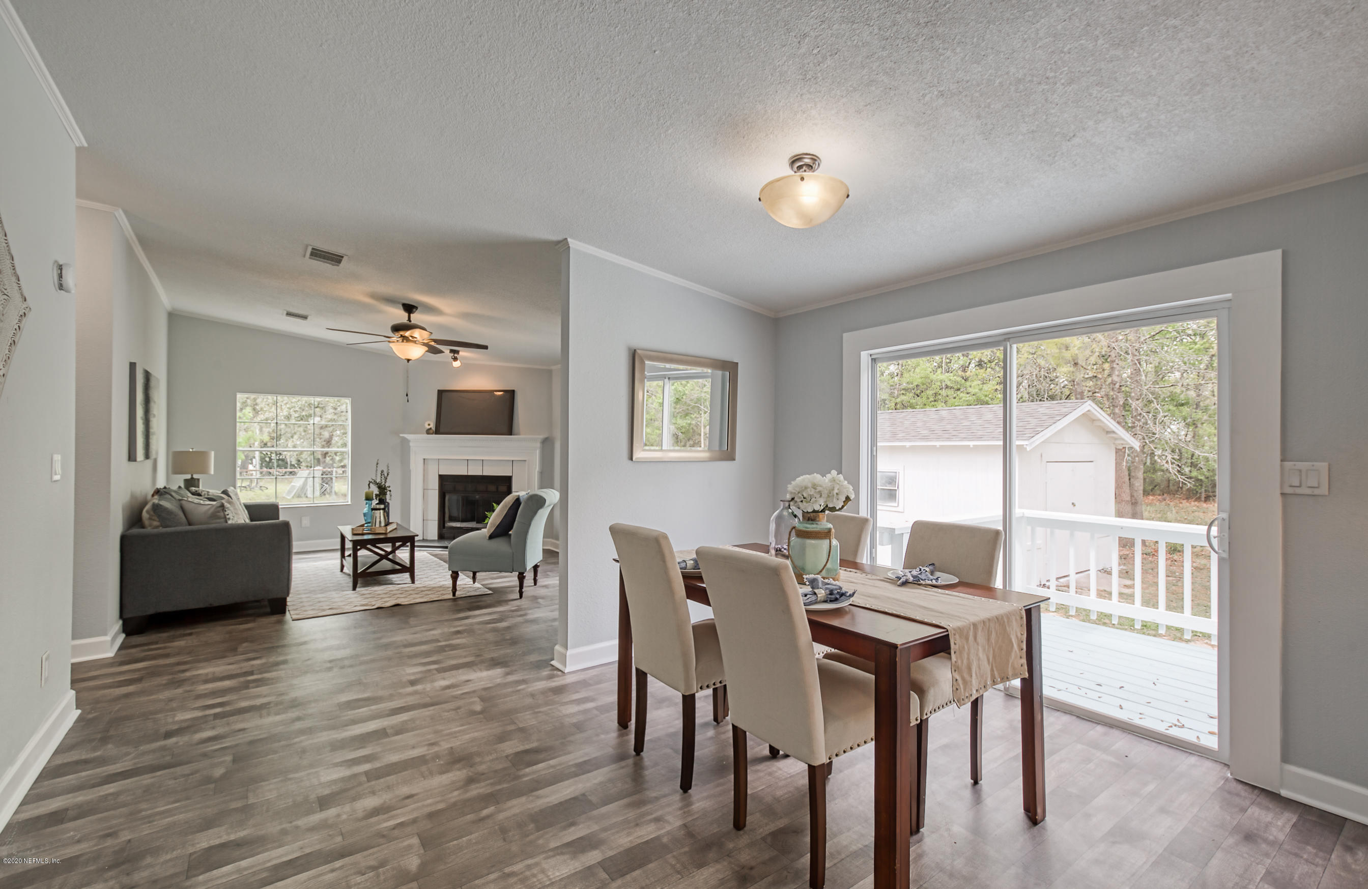 4528 Racoon Run Middleburg, FL 32068 - Photo 19 of 46 dining/eat-in space