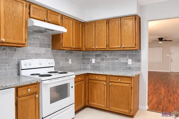 $1,300 | 224 Ocean Drive, Unit 107, Baton Rouge, LA 70806