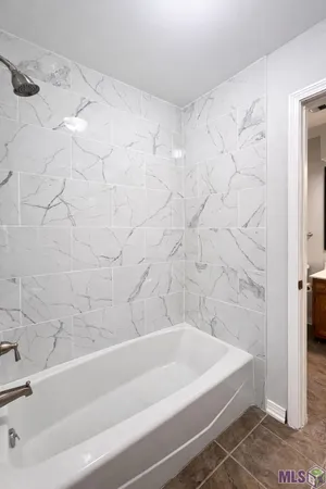 $1,300 | 224 Ocean Drive, Unit 107, Baton Rouge, LA 70806