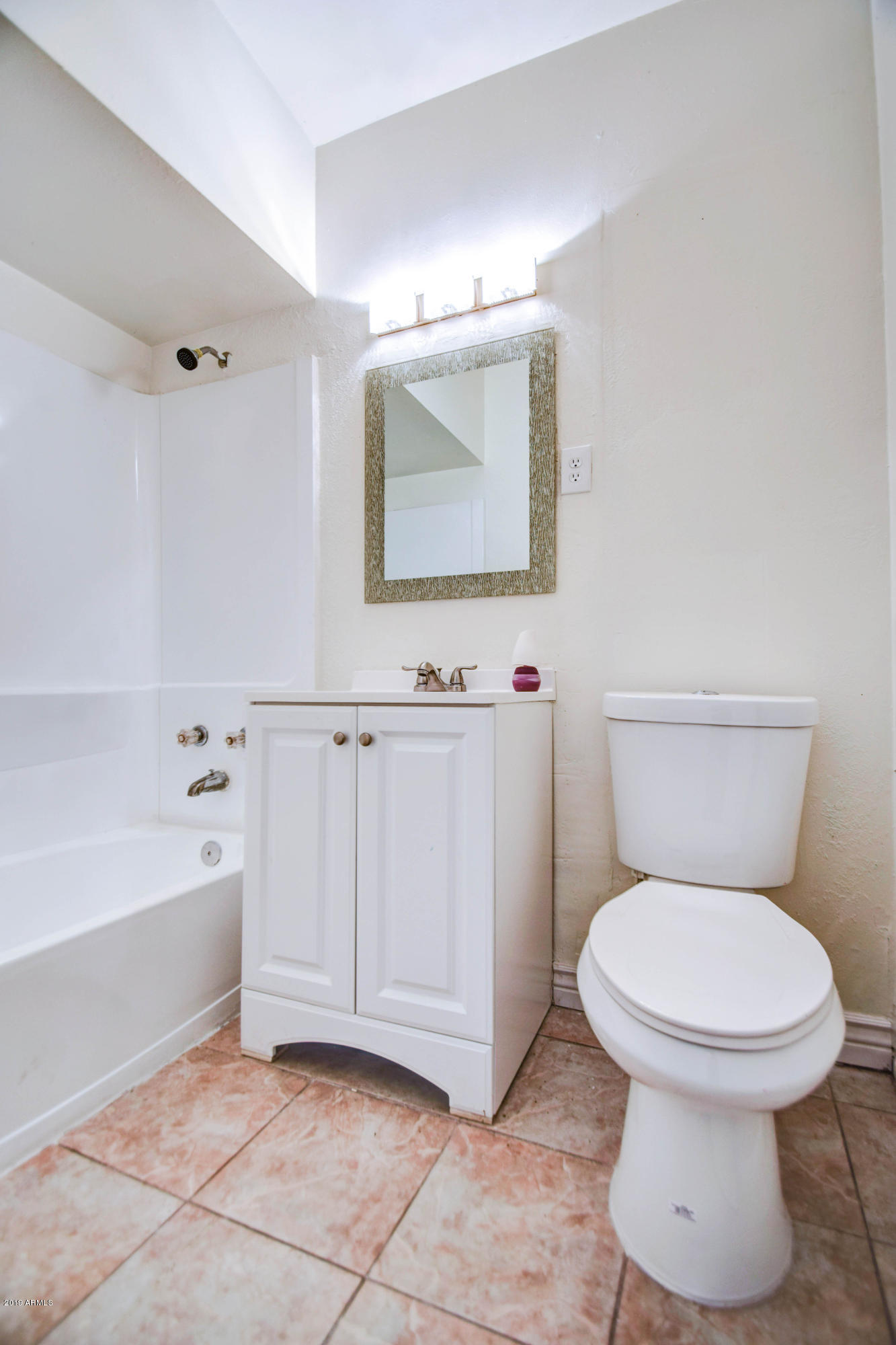 4215 West Cheery Lynn Road Phoenix, AZ 85019 - Photo 19 of 35 Bathroom 1-2