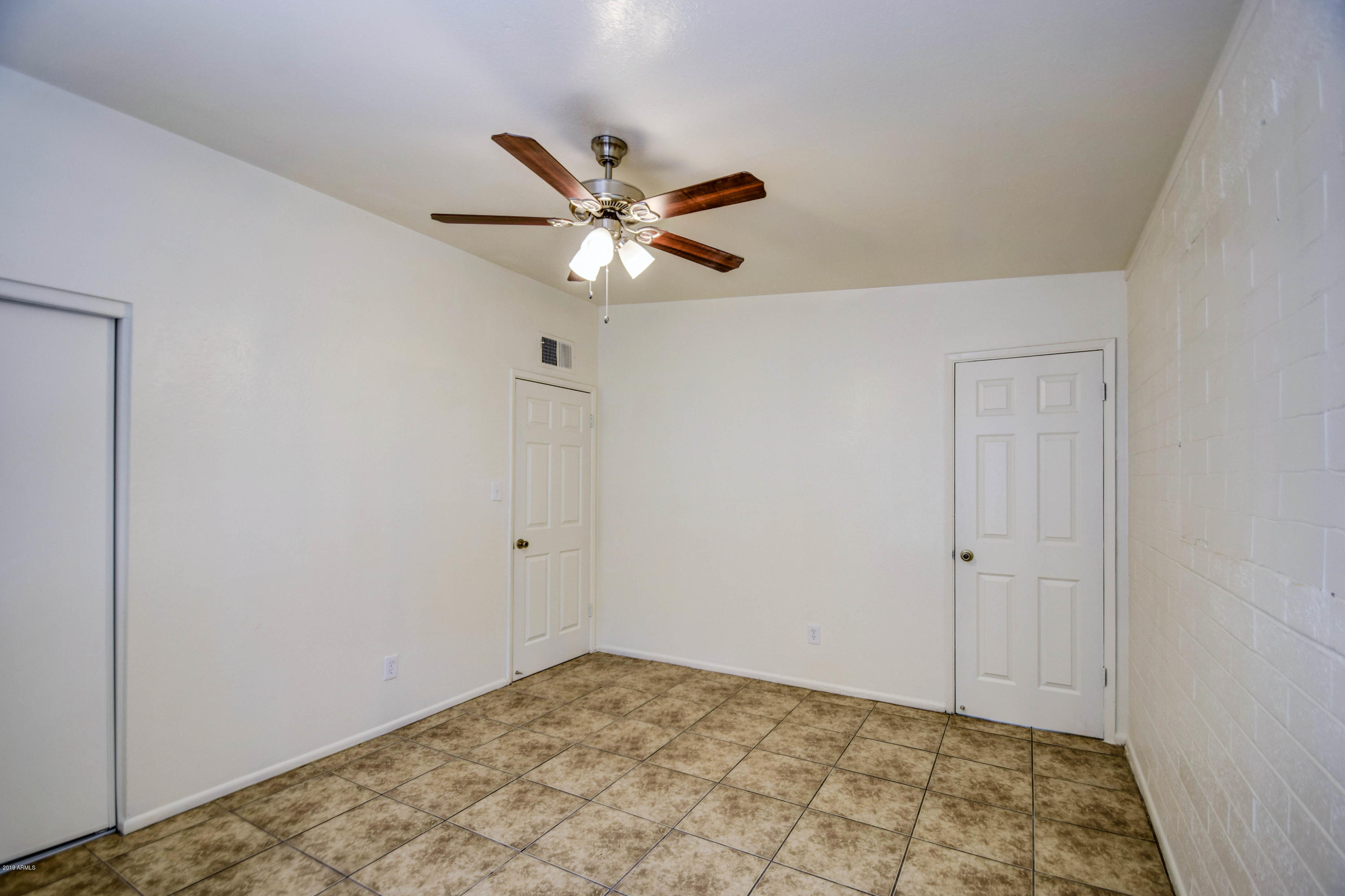 4215 West Cheery Lynn Road Phoenix, AZ 85019 - Photo 27 of 35 Bedroom 4-2
