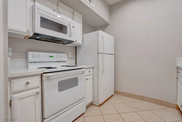 $1,295 | 6650 West Warm Springs Road, Unit 1099, Las Vegas, NV 89118