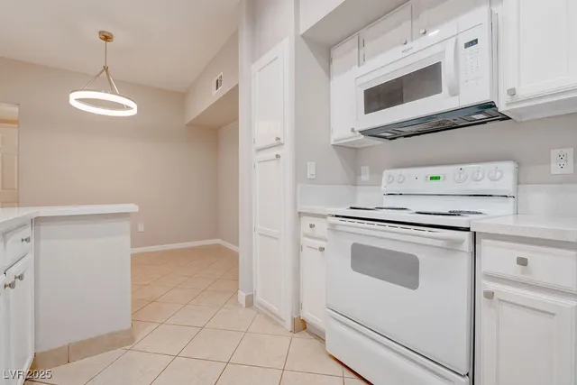 $1,295 | 6650 West Warm Springs Road, Unit 1099, Las Vegas, NV 89118
